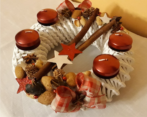 Adventní věnec z papíru — foto 2