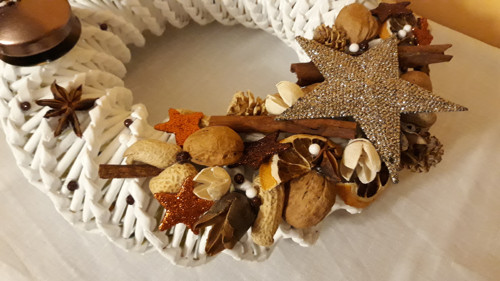 Adventní věnec z papíru — foto 4