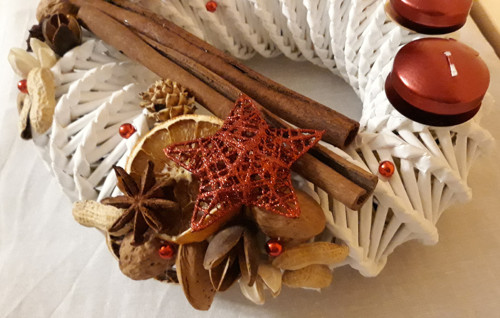 Adventní věnec z papíru — foto 4
