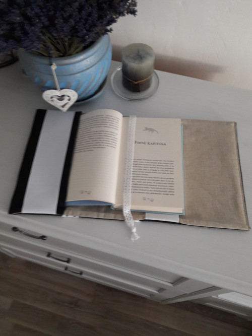Univerzální obal na knihu — foto 2