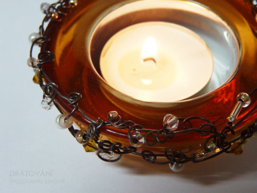 Oranžový nízký svícen — foto 3