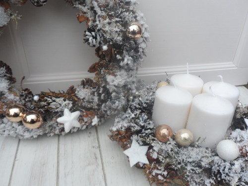Adventní svícen zasněžený — foto 2