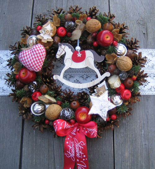 Adventní věnec s koníkem — foto 3