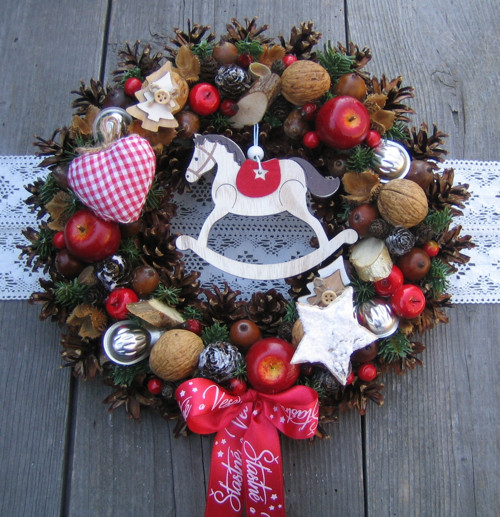 Adventní věnec s koníkem — foto 4