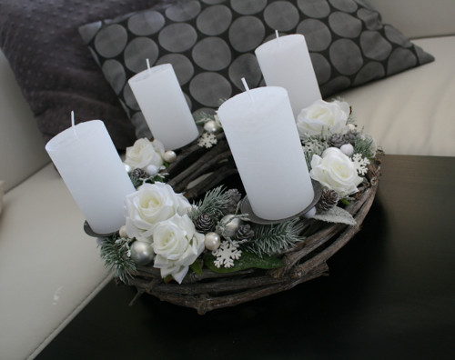 Adventní věneček s růžemi — foto 3