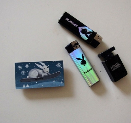 Snb playboy Eda s magnetem — foto 3