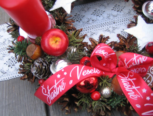 Šťastné a veselé - tradiční adventní věnec — foto 2