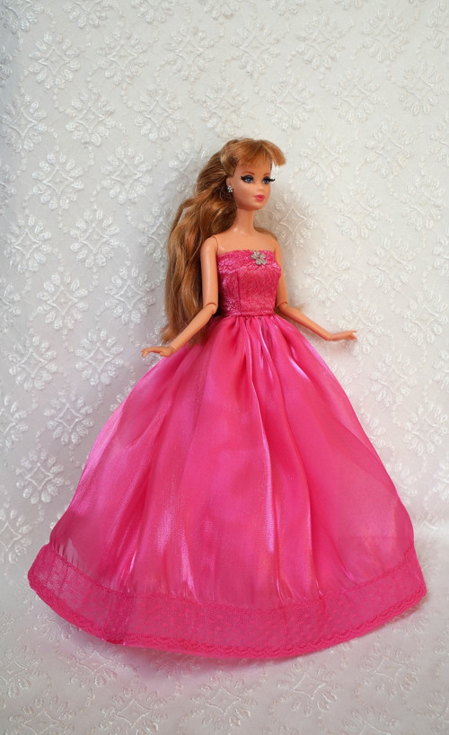 Plesové šaty — foto 3