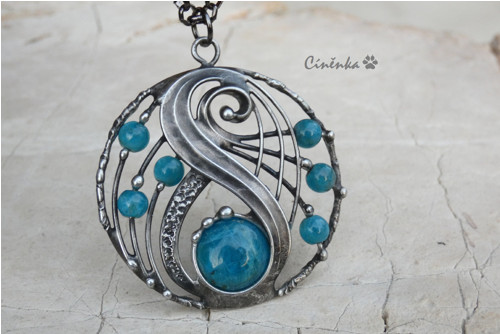 Amulet s apatitem- cínovaný náhrdelník — foto 5