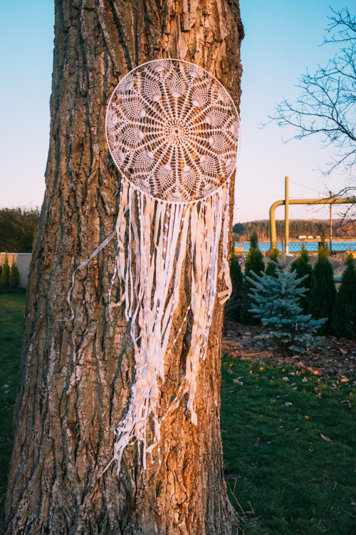 Háčkovaný lapač snů – ⌀ 50 cm — foto 2