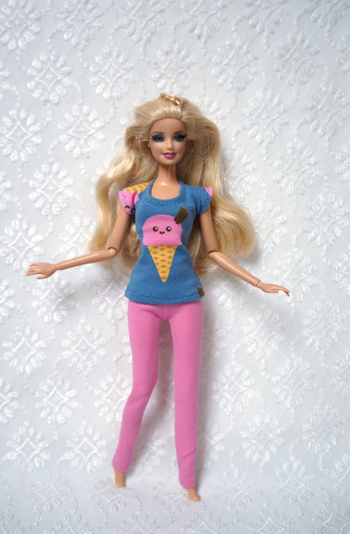 Komplet pro Barbie — foto 2
