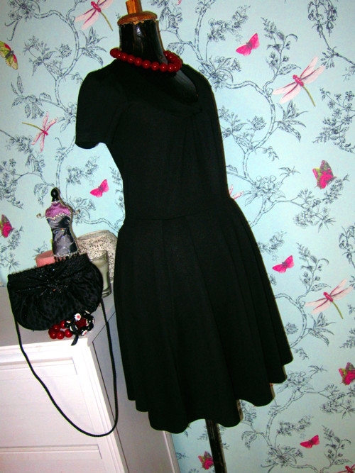 Little black dress — foto 3