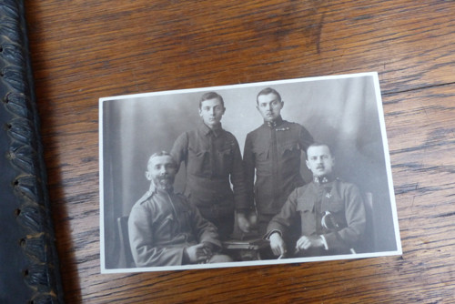 Vojáci...stará fotografie — foto 2
