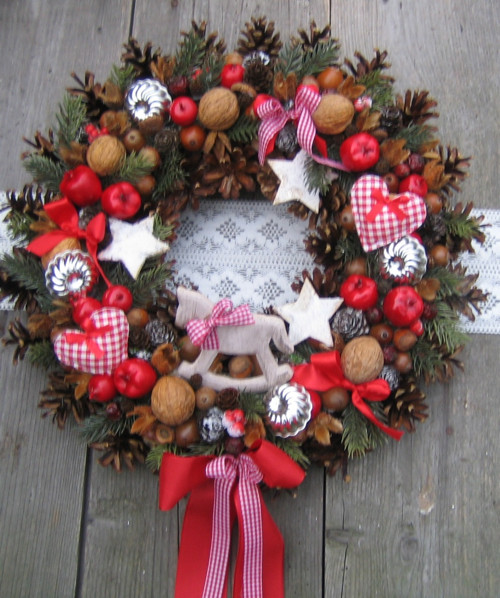 Velký adventní věnec s koníkem — foto 2