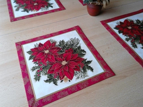 Vánoční rúže s bordó — foto 3