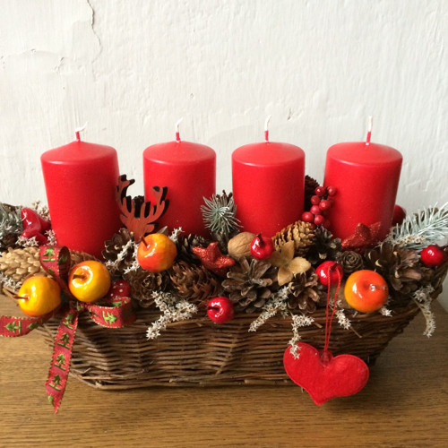 Adventní svícen v oválném košíku — foto 2