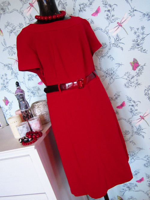 Little RED dress, plnoštíhlé — foto 2