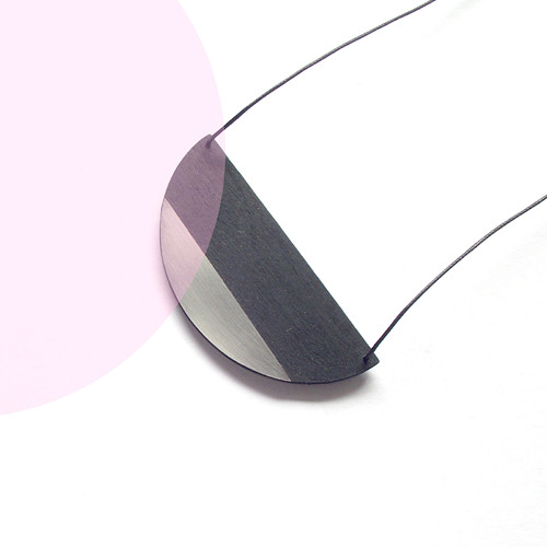 A/symmetric // semi-circle // black — foto 2