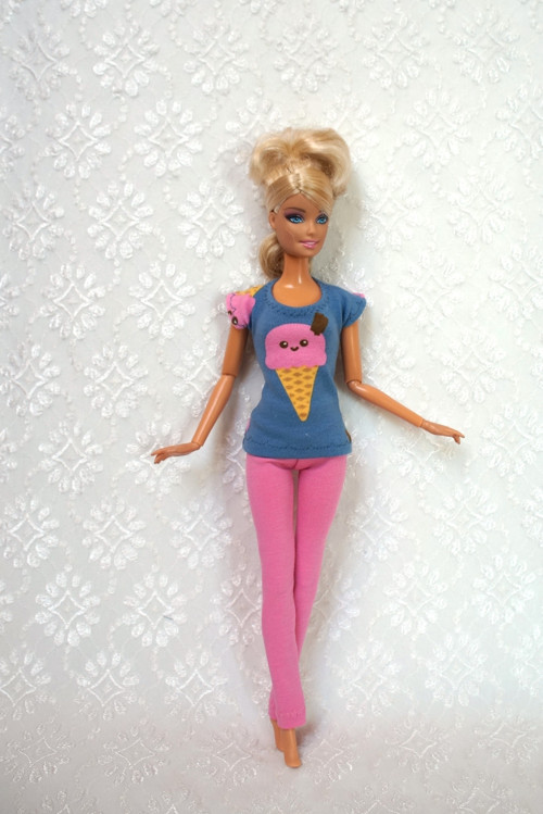 Komplet pro Barbie — foto 2