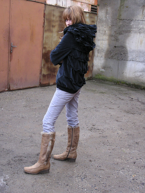 Sametová mikina — foto 5