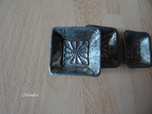 Čtvereček s reliéfem — foto 2