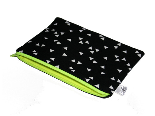 Triangle neon (zip kapsička MEDIUM) — foto 2