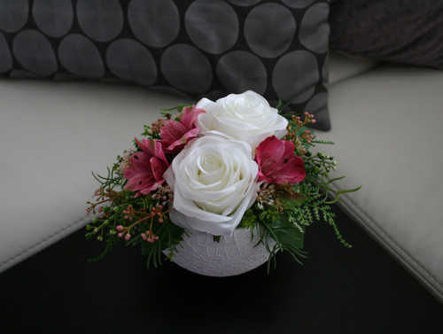 Koule s růžemi a alstromériemi — foto 5
