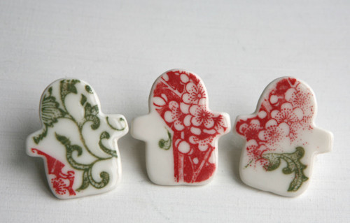 Ono III. (porcelánová brož) — foto 2