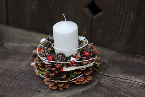 Adventní svícen bílo - červený — foto 2