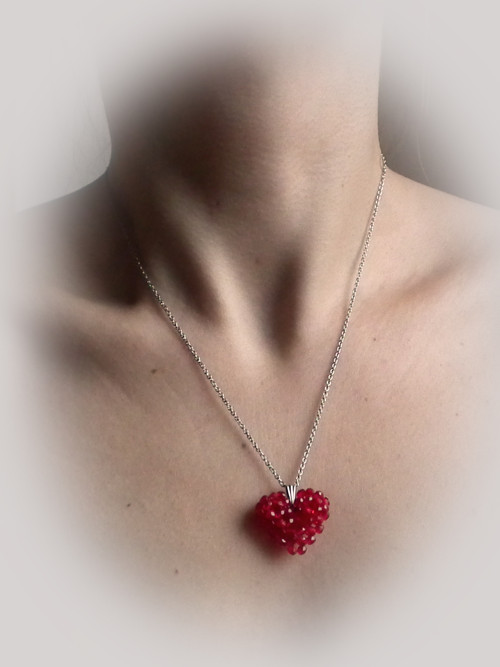Bleeding Heart - Srdce na řetízku — foto 6