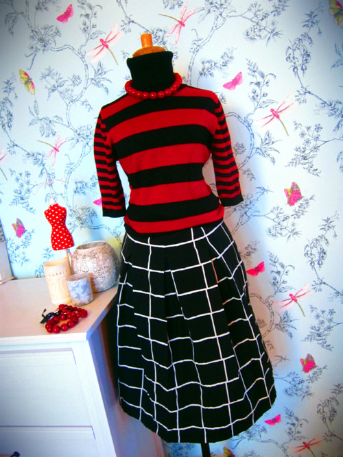 Rolák red&black stripes — foto 2