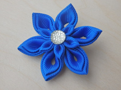 Brož kanzashi — foto 3