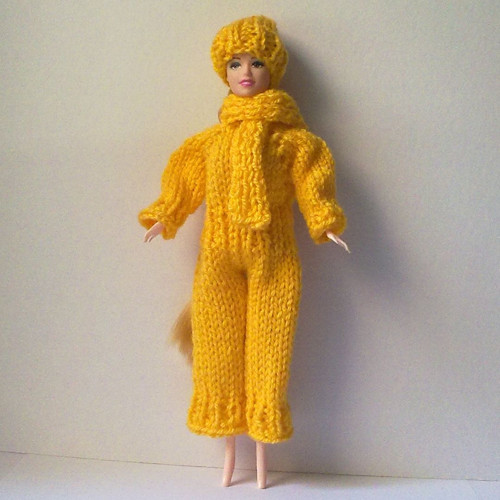 Oblečky pro Barbie - čepice, šála !SLEVA! — foto 3