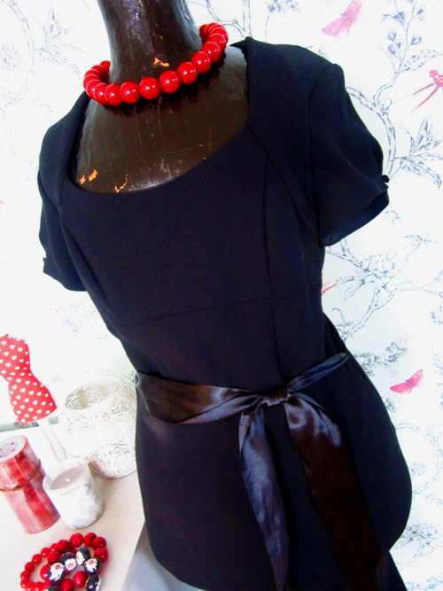 Little black dress — foto 2