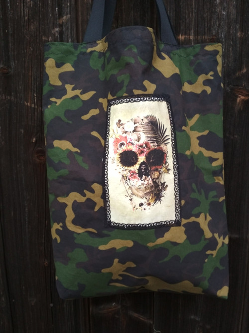 Army skull with flower girl:-) — foto 5