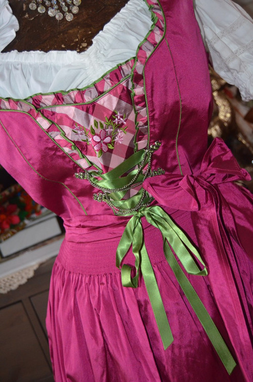 !!! Luxusní dobové šaty vel. 42 !!! — foto 2