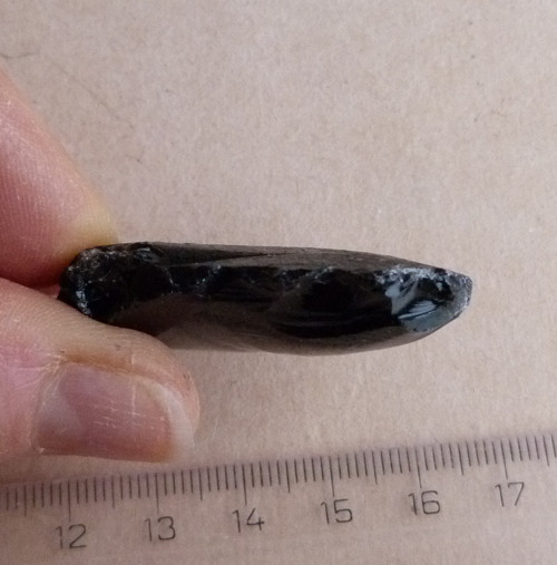 Obsidián černý surový - 4,2 cm — foto 5