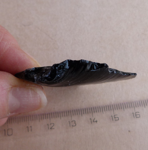 Obsidián černý surový - 5,1 cm — foto 6