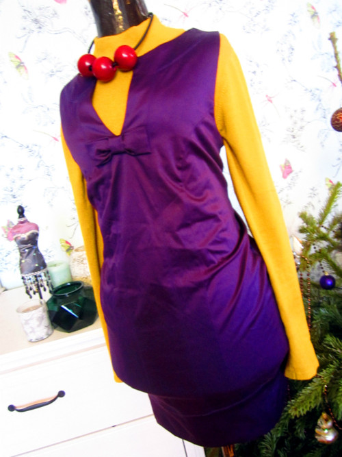 Šaty violet šedesátkové — foto 2