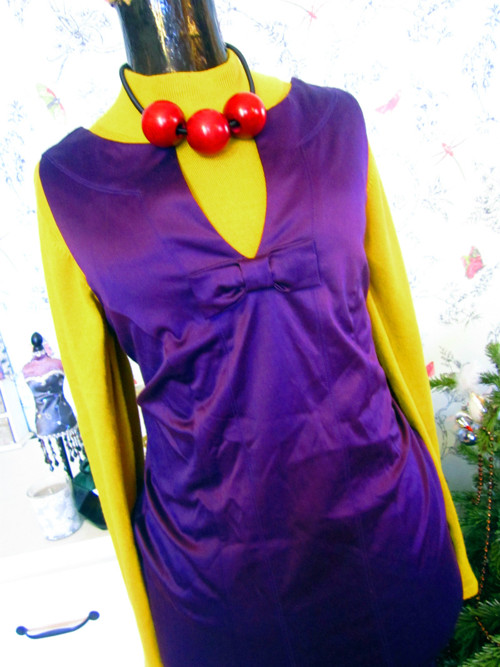 Šaty violet šedesátkové — foto 3