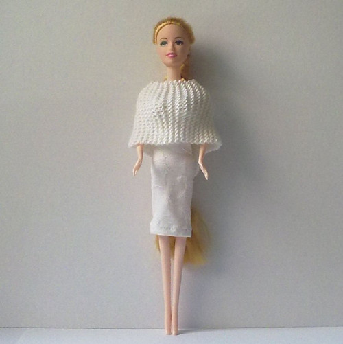 Oblečky pro Barbie - Pončo — foto 2
