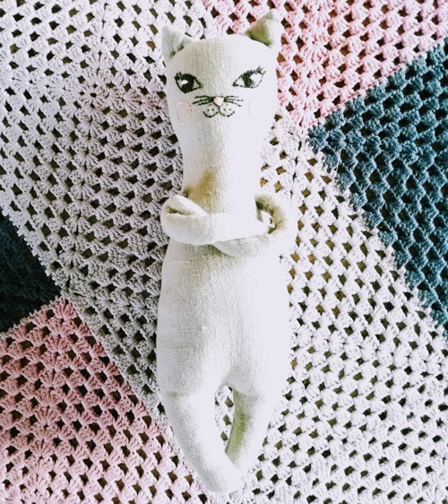Lněná kočička C'est Dada — foto 2
