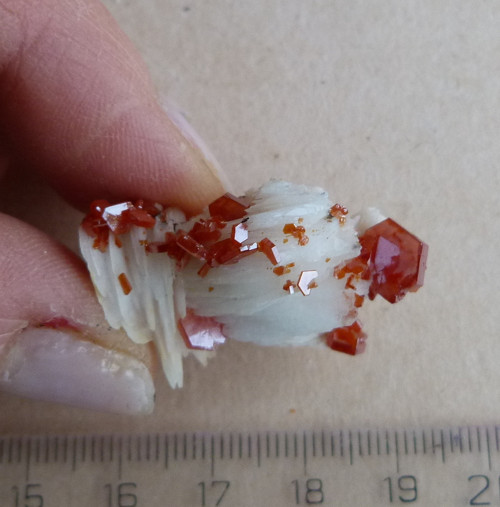 Vanadinit, baryt - 3,3 cm — foto 3