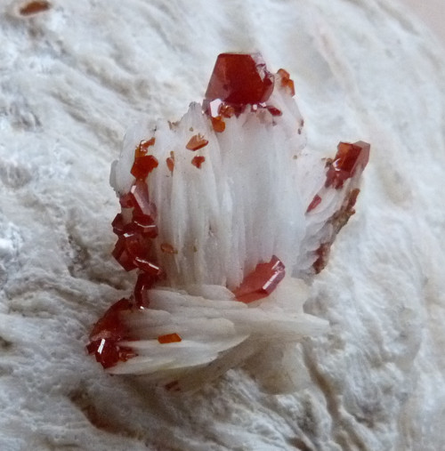 Vanadinit, baryt - 3,3 cm — foto 4