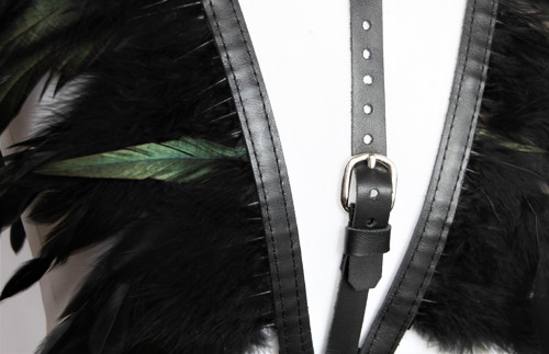 Kožený postroj s peřím a řemínky,Feather Harness — foto 3