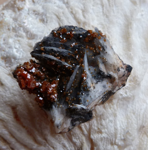 Vanadinit, baryt - 3,3 cm — foto 6