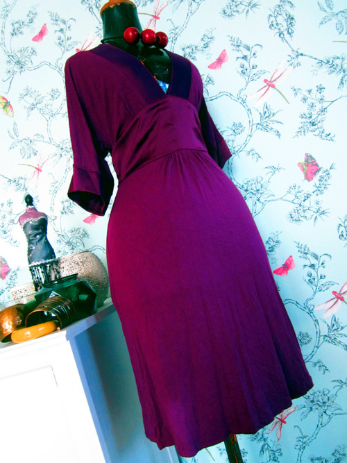 Šaty violet Asia inspirace — foto 4