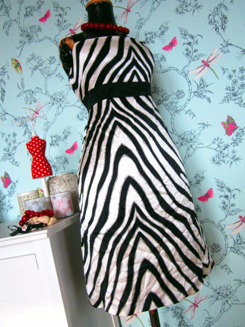 Šaty zebra — foto 2