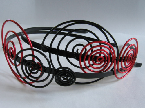 Čelenka Spirals -červená/černá — foto 4