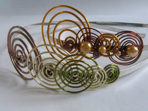 Čelenka Spirals -červená/černá — foto 5